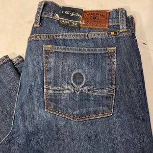 NWT LUCKY “SOFIA CURVY BOOTCUT” JEANS!